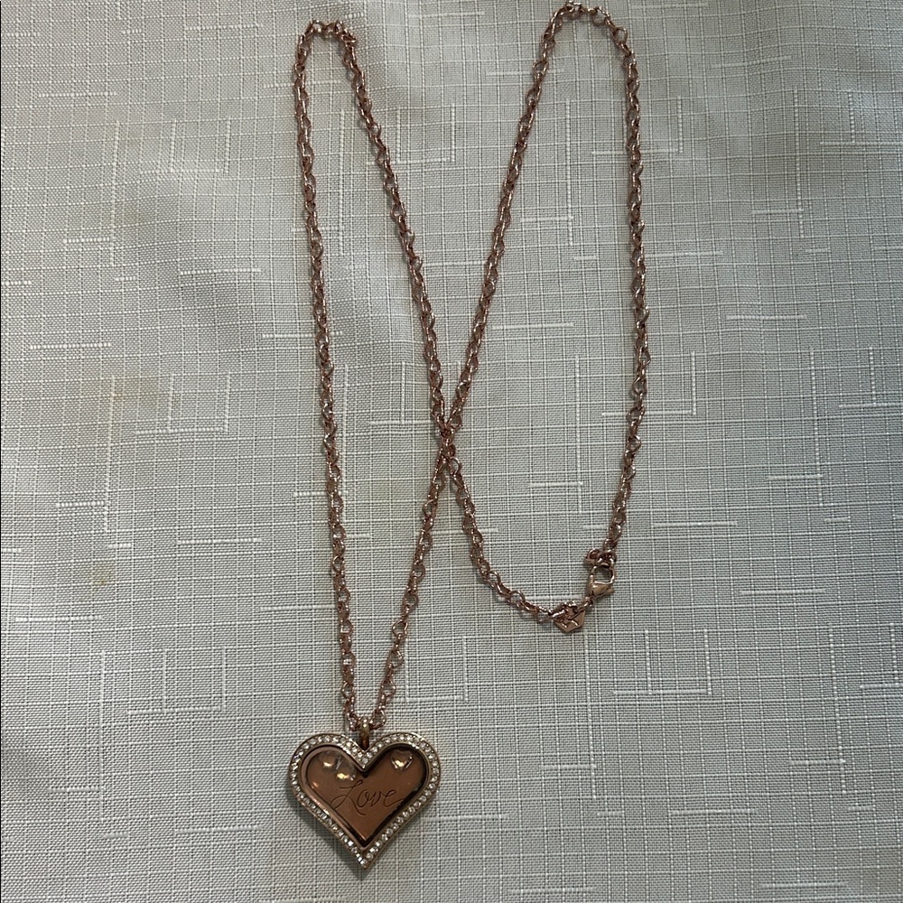 Rose Gold Heart Pendant Necklace with 'Love' Engraving